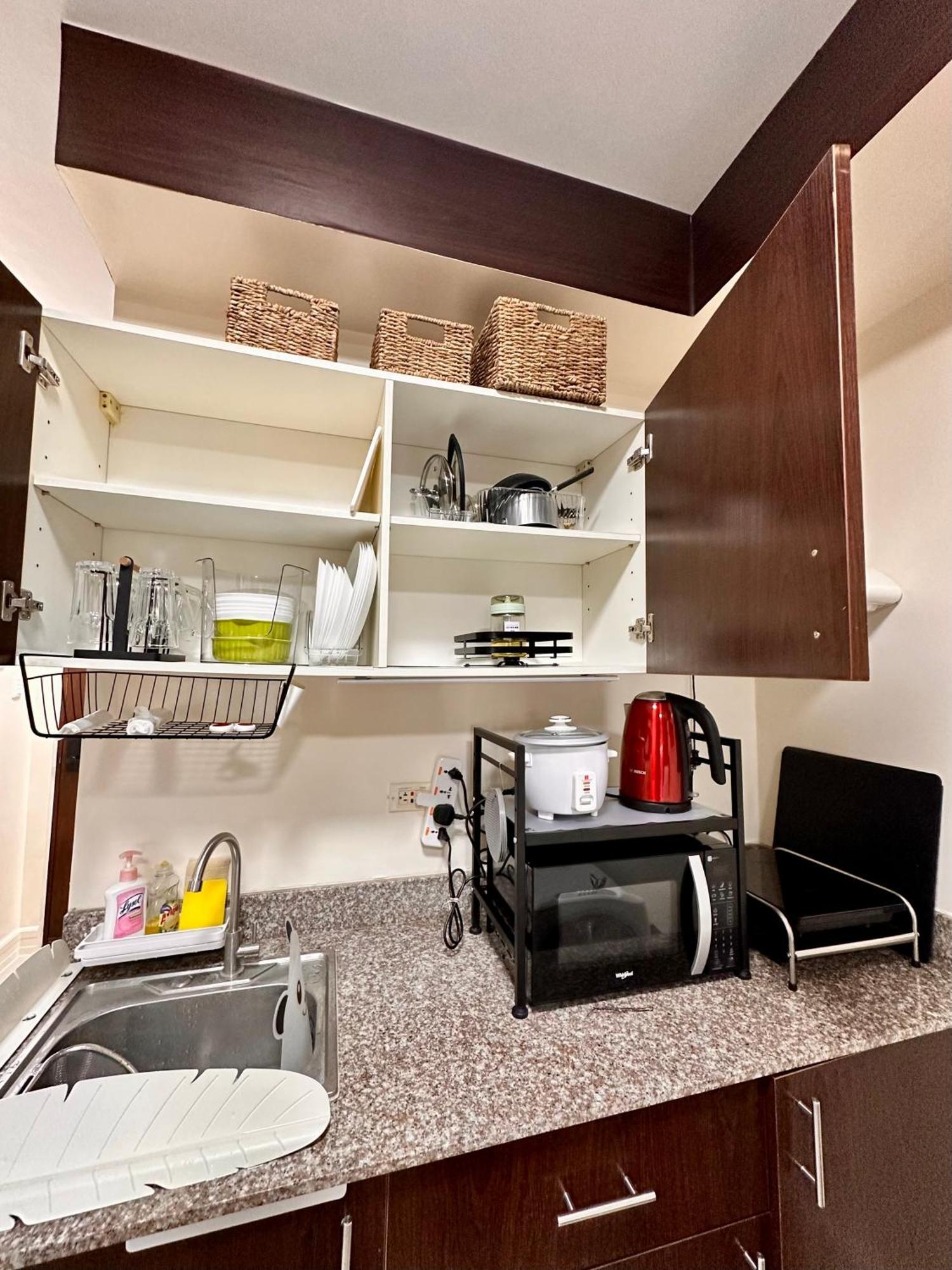 Grazie's Studio Apartment Cebu Esterno foto